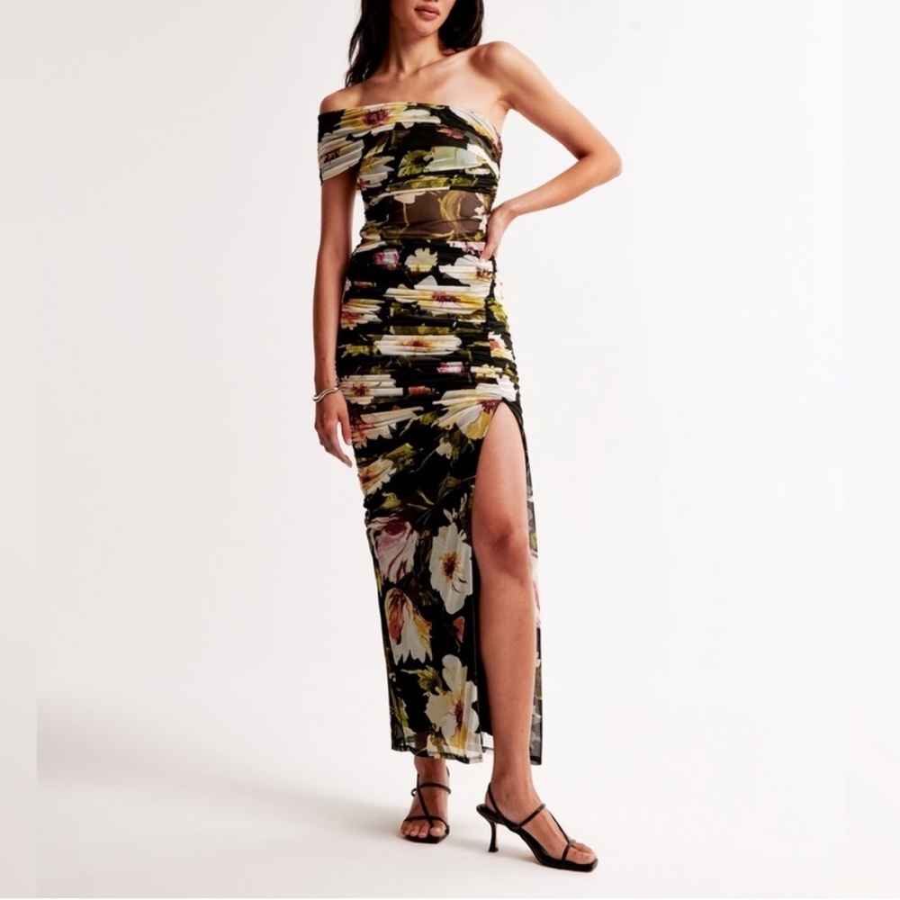 Mesh Asymmetrical off-the-shoulder Floral Dress